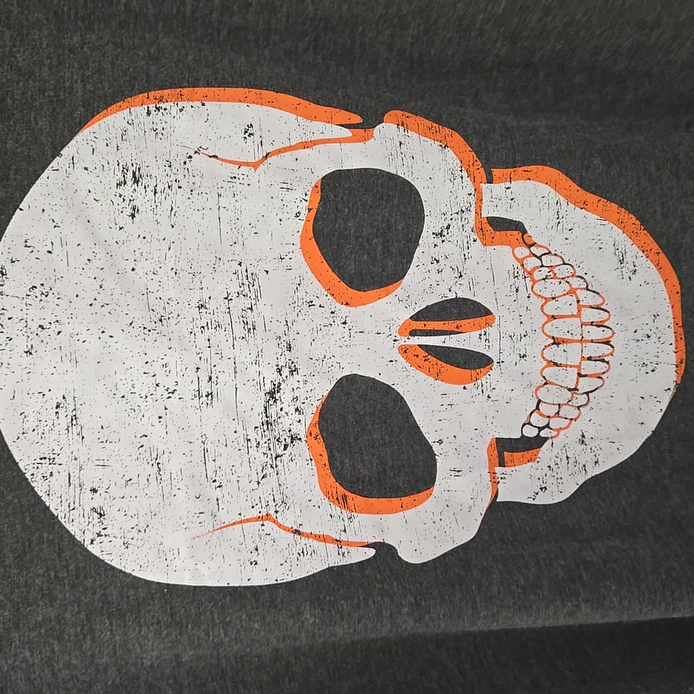 Mission Ridge Gray Skull Graphic T-Shirt - Picture 8 of 8